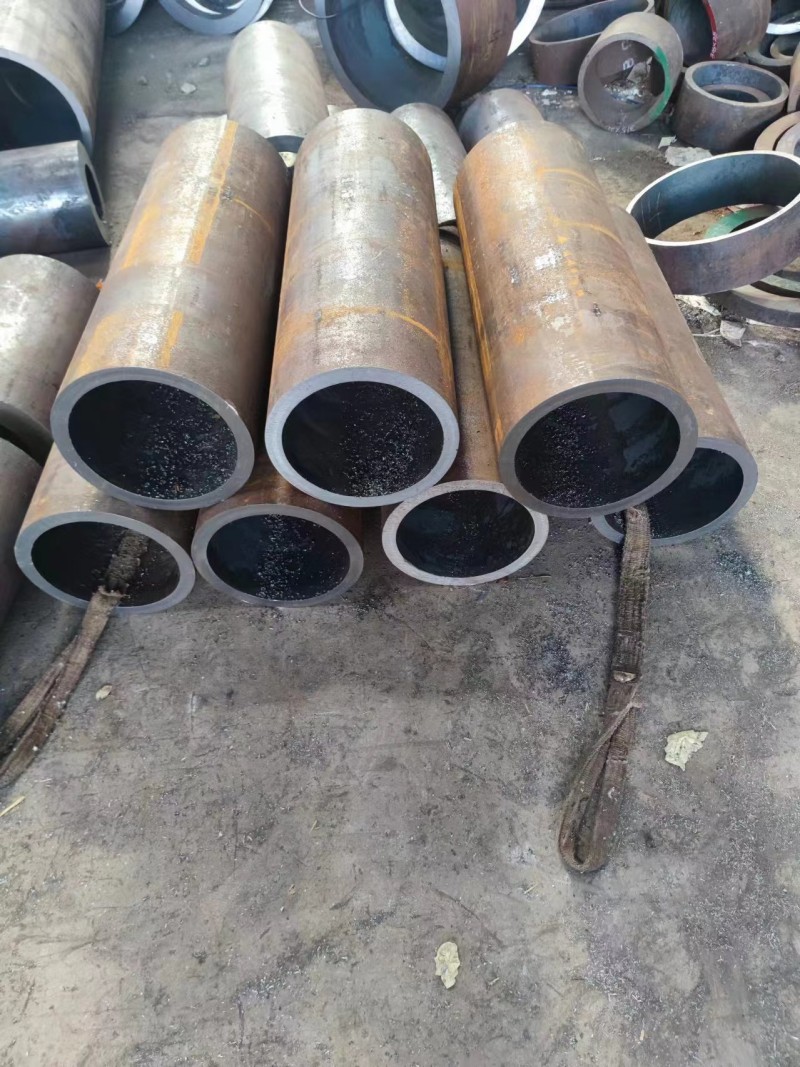 巴里坤巴里坤巴里坤12Cr1MovG无缝钢管切割